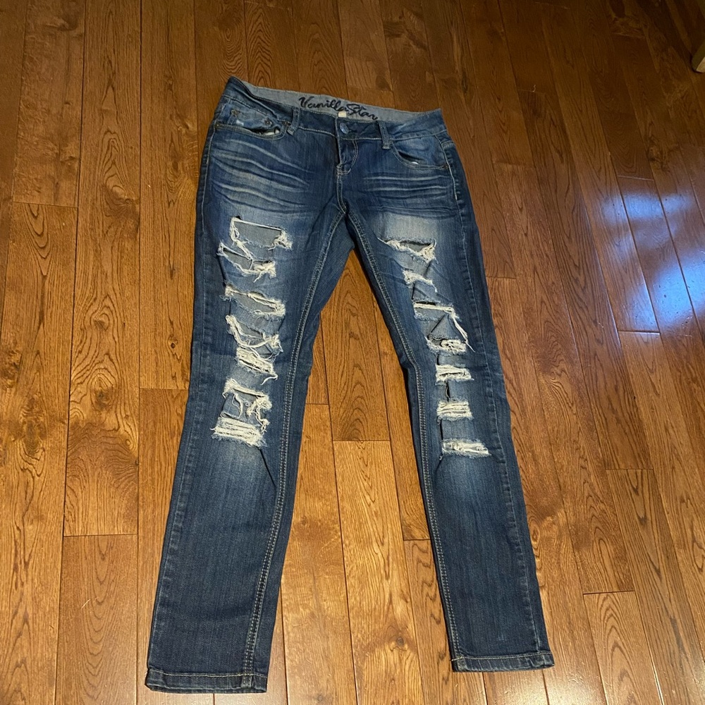Ripped women’s jeans size 9